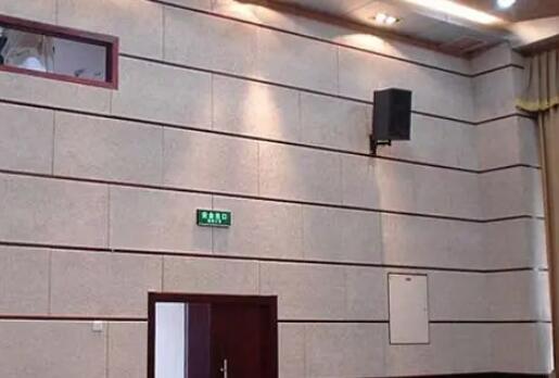 吸音板是通过调整板材的结构来取代传统板材